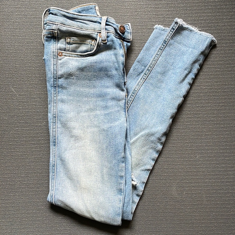 Free People Raw High Rise Jegging size 26 sweet blue